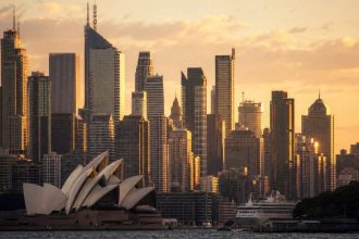 Australia's Crypto Licensing Deadline Pushed to September 30 for Hundreds of Firms
